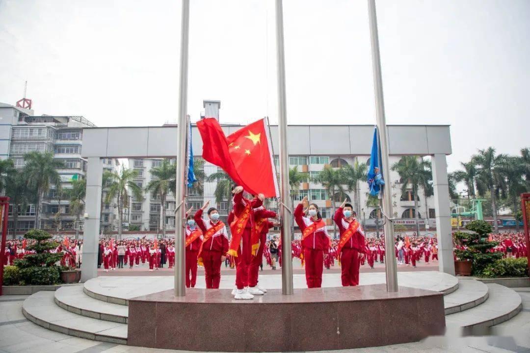 俄罗斯驻韩大使官邸哨所遭汽车撞击